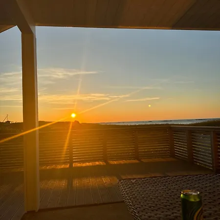 Feriehus Oceanfront Infinity Lodge, Lofoten